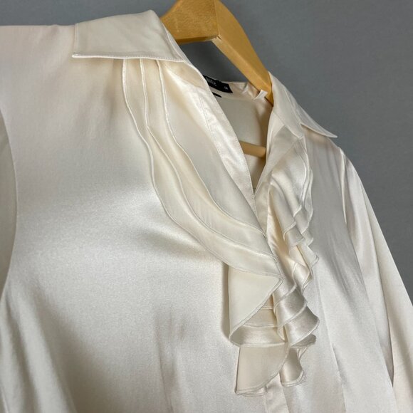 Paperwhite Silk Blouse Stretch Cream White Size 4 Top Ruffle Collar‎ Button-Up - Picture 15 of 16